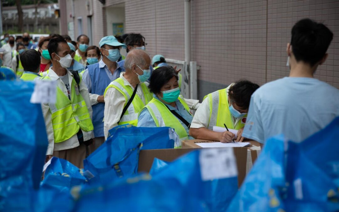 Distributing Hygiene Kits to Street Cleaners